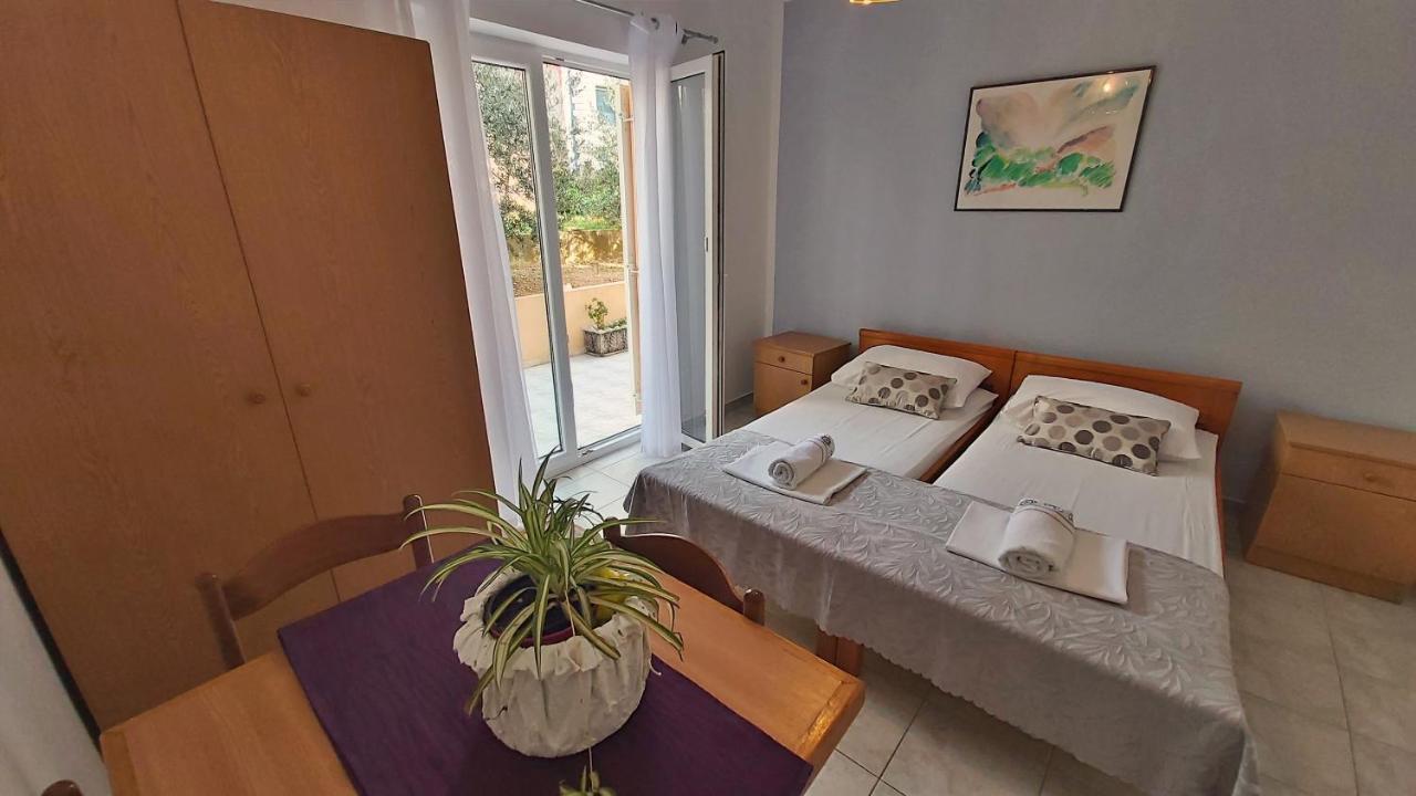 Apartments Mandalinic Omiš Extérieur photo